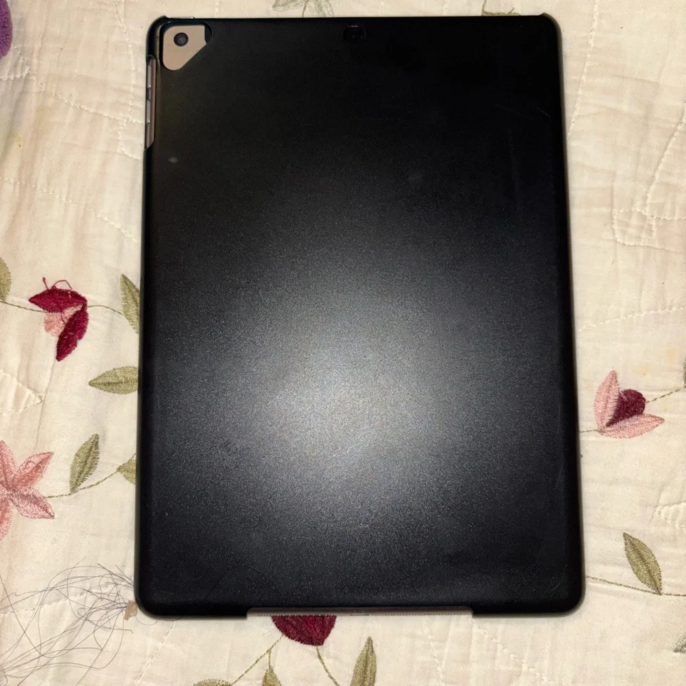 Apple IPad (6th generation)